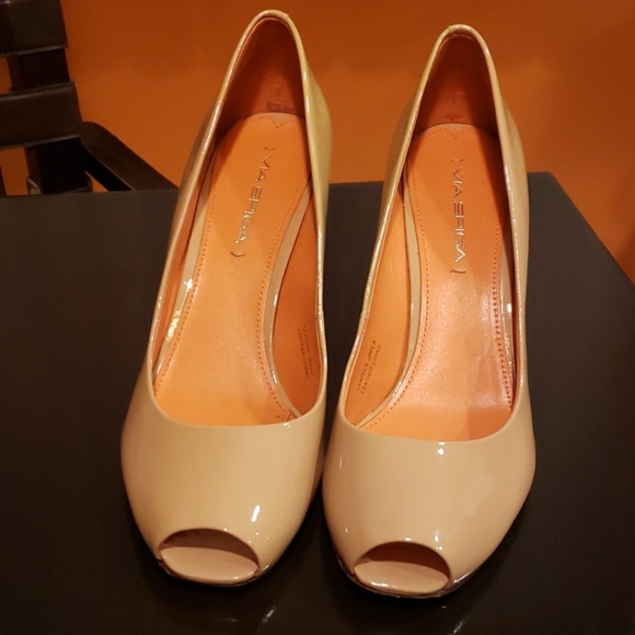 via spiga peep toe pumps